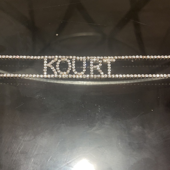 KOURTNEY KARDASHIAN choker x boohoo collab - Picture 1 of 7